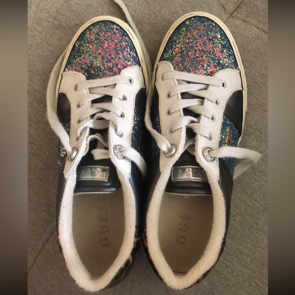 GUESS sneakers. Size 7.5. Adorable !!